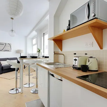 Accueillant Et Moderne - 2br 4p - Sacre Coeur דירה *