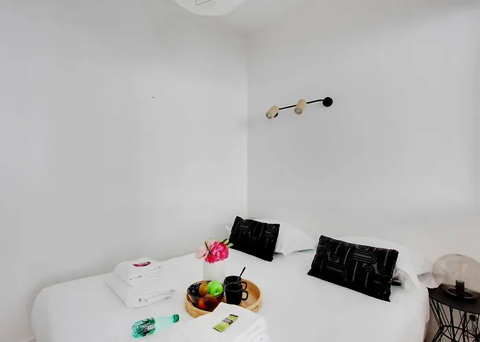 Accueillant Et Moderne - 2br 4p - Sacre Coeur Apartmán