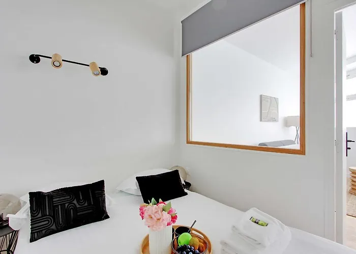 Accueillant Et Moderne - 2br 4p - Sacre Coeur Paříž