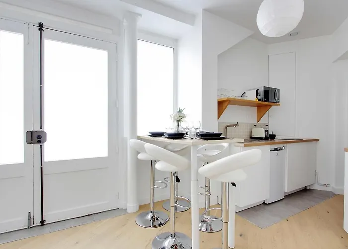 Accueillant Et Moderne - 2br 4p - Sacre Coeur Apartmán