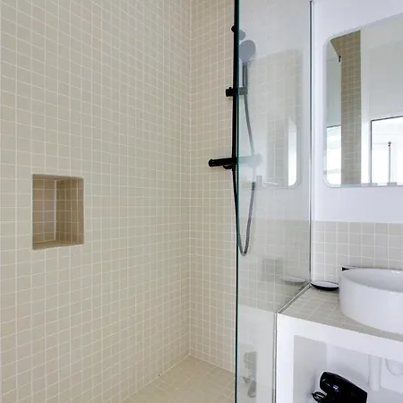 Accueillant Et Moderne - 2br 4p - Sacre Coeur *